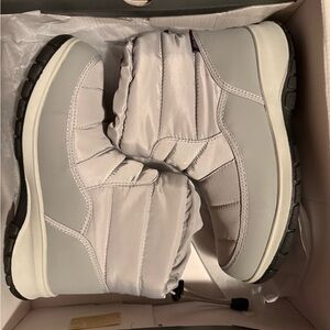 Women's Luna Peak  Boots size 7 M